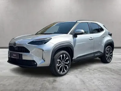 Nuova Toyota Yaris Cross Trend 130 CV (95 kW) 2026 Grigio SUV
