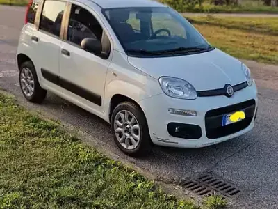 Usata Fiat Panda Easy 85 CV (62 kW) 2015 Bianco Utilitaria