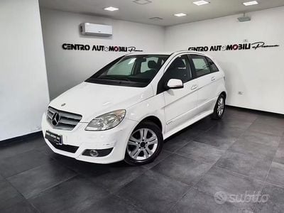 Usata Mercedes B180 110 CV (80 kW) 2011 Bianco Monovolume