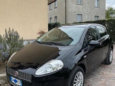 Usata Fiat Grande Punto Active 77 CV (56 kW) 2009 Nero Utilitaria