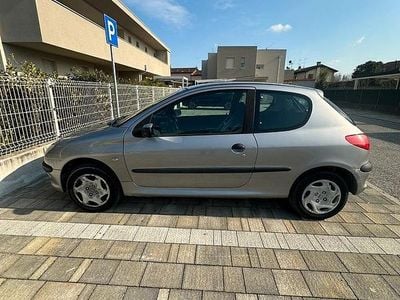 Occasion Peugeot 206 75 ch (55 kW) 2002 Gris Berline