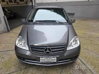Usata Mercedes A160 95 CV (69 kW) 2012 Grigio Berlina