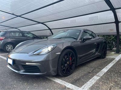 Porsche 718 Cayman