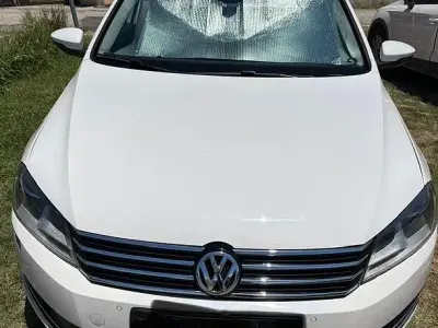 Usata VW Passat 150 CV (110 kW) 2013 Bianco Station wagon