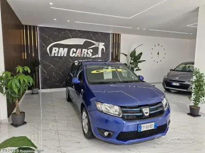 Usata Dacia Sandero Lauréate 75 CV (55 kW) 2015 Blu Utilitaria