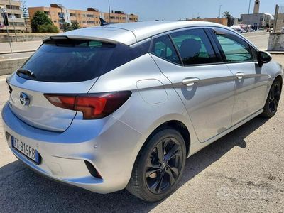 Usata Opel Astra 110 CV (80 kW) 2019 Grigio Berlina