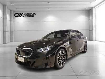 Usata BMW 540 M Sport 303 CV (222 kW) 2025 Nero Berlina
