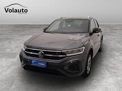 Usata VW T-Roc R-line 110 CV (80 kW) 2023 Grigio SUV