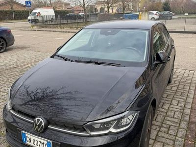 Usata VW Polo Life 95 CV (69 kW) 2023 Nero Utilitaria