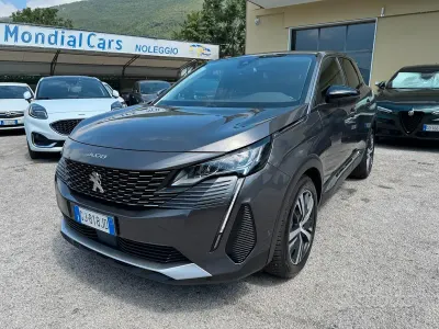 Usata Peugeot 3008 Allure 131 CV (96 kW) 2022 Grigio SUV