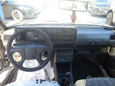 Usata VW Golf III 73 CV (53 kW) 1991 Grigio Utilitaria
