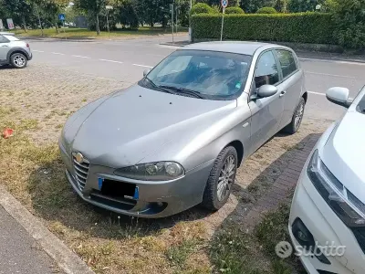 Usata Alfa Romeo 147 120 CV (88 kW) 2007 Utilitaria