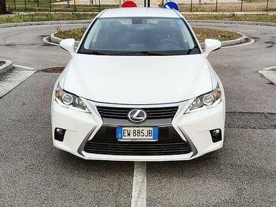 Usata Lexus CT200h Luxury Line 99 CV (72 kW) 2014 Berlina