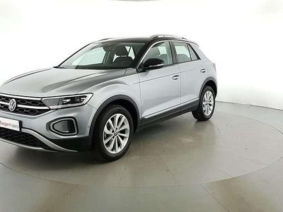 Usata VW T-Roc Style 116 CV (85 kW) 2025 Pyrit silver met SUV