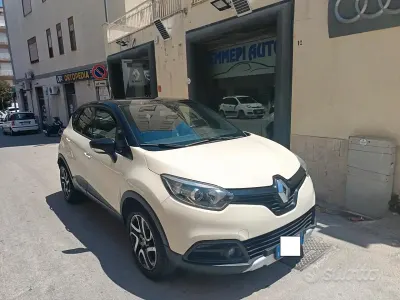 Usata Renault Captur 90 CV (66 kW) 2017 Beige SUV