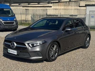 Usata Mercedes A180 Business 116 CV (85 kW) 2019 Grigio Utilitaria