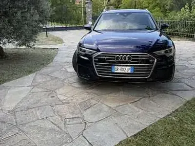 Usata Audi A6 S-Line 231 CV (169 kW) 2020 Blu/azzurro Station wagon