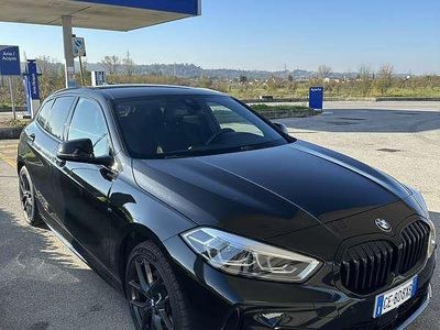 Usata BMW 116 M Sport 116 CV (85 kW) 2021 Nero Utilitaria