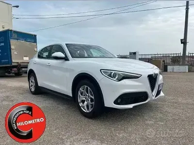 Usado Alfa Romeo Stelvio 190 CV (139 kW) 2021 Blanco SUV