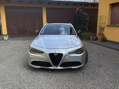 Usata Alfa Romeo Giulia Executive 160 CV (117 kW) 2019 Grigio Berlina