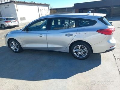 Usata Ford Focus 125 CV (91 kW) 2020 Grigio Station wagon
