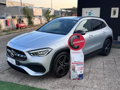 Usata Mercedes GLA180 Premium 116 CV (85 kW) 2021 Argento SUV