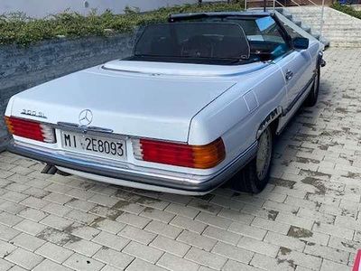 Usata Mercedes SL300 188 CV (138 kW) 1987 Bianco Cabrio