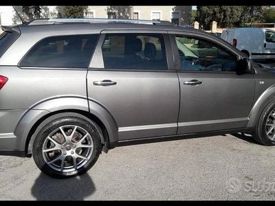 Usata Fiat Freemont Lounge 170 CV (125 kW) 2012 Grigio SUV