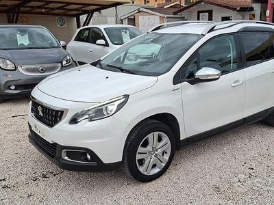 Usata Peugeot 2008 Style 82 CV (60 kW) 2018 Bianco SUV