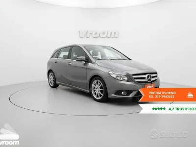 Usata Mercedes B180 Chrome 116 CV (85 kW) 2013 Grigio Monovolume