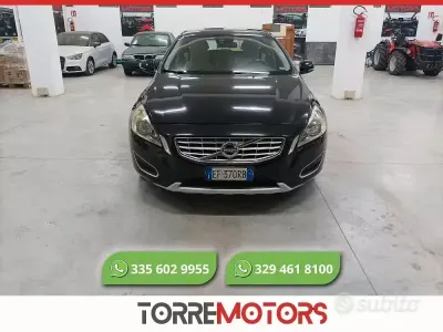 Usata Volvo V60 Kinetic 205 CV (150 kW) 2011 Nero Station wagon