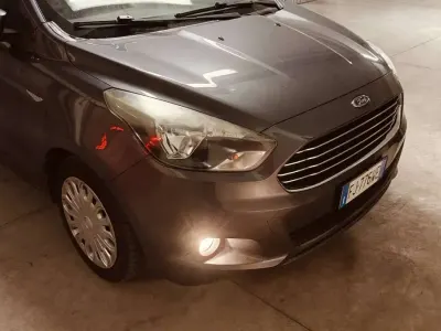 Usata Ford Ka Ultimate 86 CV (63 kW) 2017 Grigio Berlina