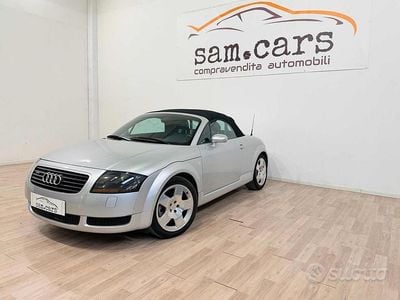 Usata Audi TT Roadster 225 CV (165 kW) 2000 Grigio Cabrio