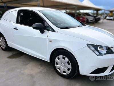 Usata Seat Ibiza 75 CV (55 kW) 2016 Bianco Furgone