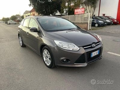 Usata Ford Focus 115 CV (84 kW) 2011 Grigio Berlina