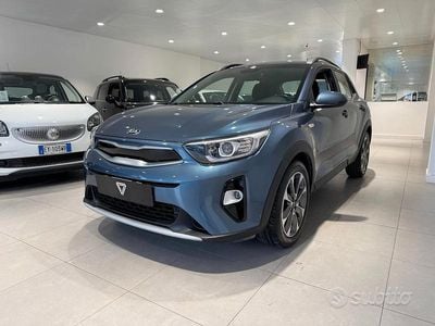 Usata Kia Stonic Style 120 CV (88 kW) 2019 Blu SUV