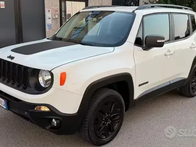 Usata Jeep Renegade Limited 140 CV (102 kW) 2017 Bianco SUV