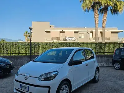 Usata VW up! Move 68 CV (50 kW) 2015 Bianco Utilitaria