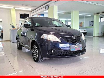 Usata Lancia Ypsilon 71 CV (52 kW) 2020 Blu Utilitaria