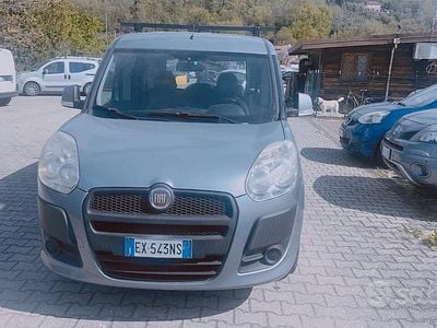 Usata Fiat Doblò 120 CV (88 kW) 2014 Grigio Monovolume