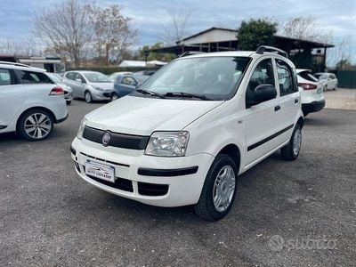 Usata Fiat Panda Active 69 CV (50 kW) 2011 Bianco Berlina