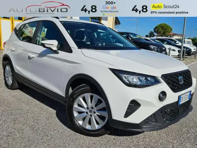 Usata Seat Arona Style 95 CV (69 kW) 2023 Bianco SUV