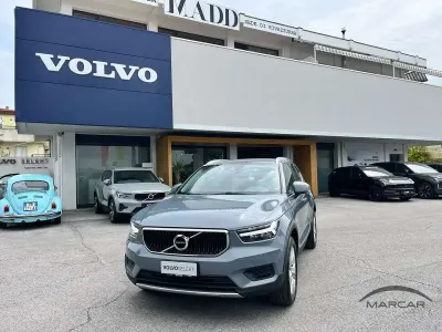 Usata Volvo XC40 Core 129 CV (94 kW) 2022 Grigio SUV
