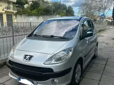 Begagnad Peugeot 1007