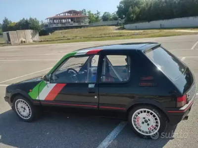Usata Peugeot 205 GTi 128 CV (94 kW) 1989 Berlina