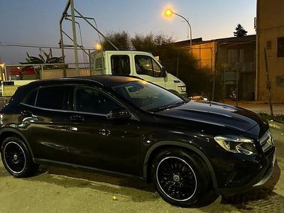 Usata Mercedes GLA200 Premium 136 CV (100 kW) 2015 Nero SUV