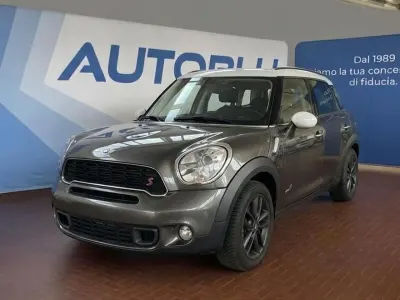 Usata Mini Cooper S Countryman 184 CV (135 kW) 2011 Grigio SUV