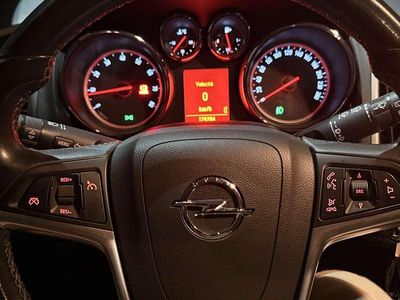 Usata Opel Astra Edition 140 CV (102 kW) 2010 Berlina