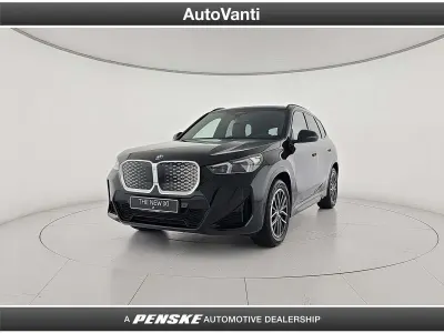 Begagnad BMW iX1