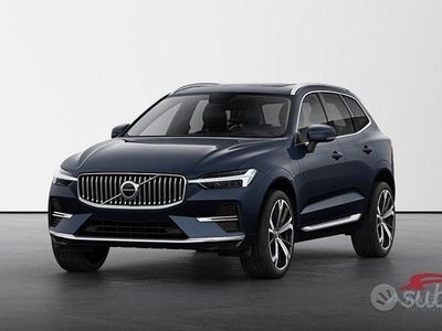 Nuova Volvo XC60 Plus 350 CV (257 kW) 2025 Bianco SUV